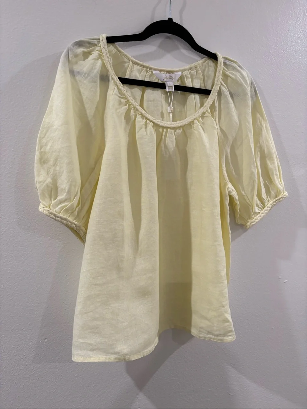 Lilly Pulitzer Pale Yellow Linen Puff-Sleeve Scoop Neck Top